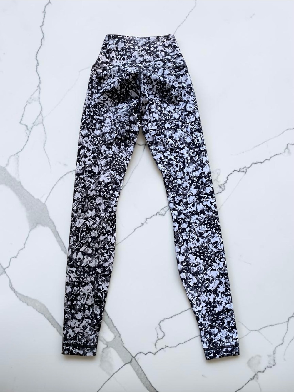 lululemon athletica Black & White Floral Print High-Rise Leggings - Picture 2 of 4